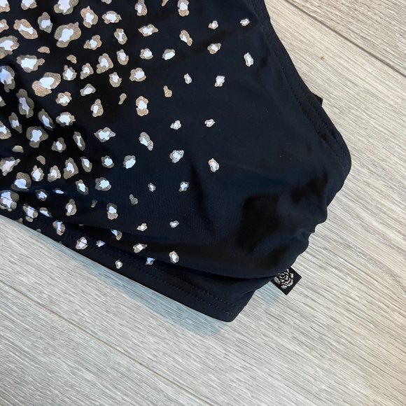 La Vie En Rose Bikini Top - Halter with Metallic Details - Picture 3 of 8